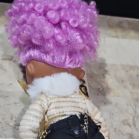 MGA L.O.L. Surprise! O.M.G. 24K D.J. Fashion Doll - Picture 7 of 8